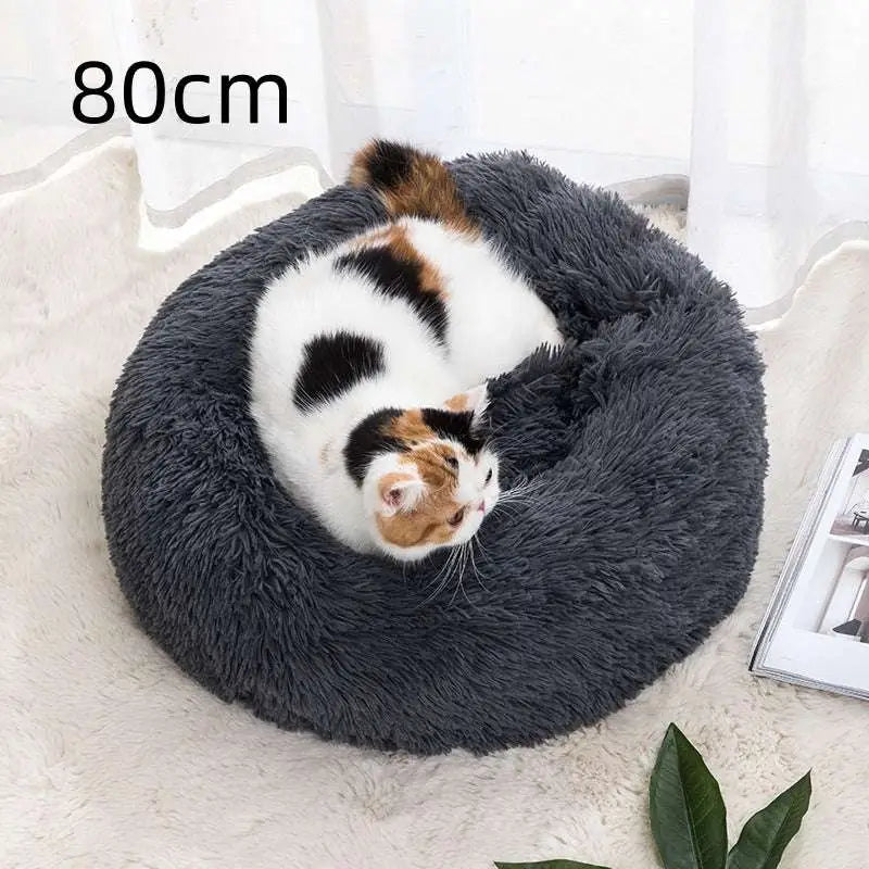 A cozy gray circular warm pet bed with plush winter warm soft fluffy texture and 80cm diameter for comfort