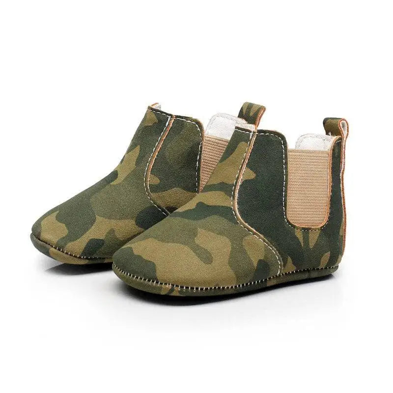 Soft suede baby camouflage toddler booties with elastic side panels and soft soles for comfortable wear