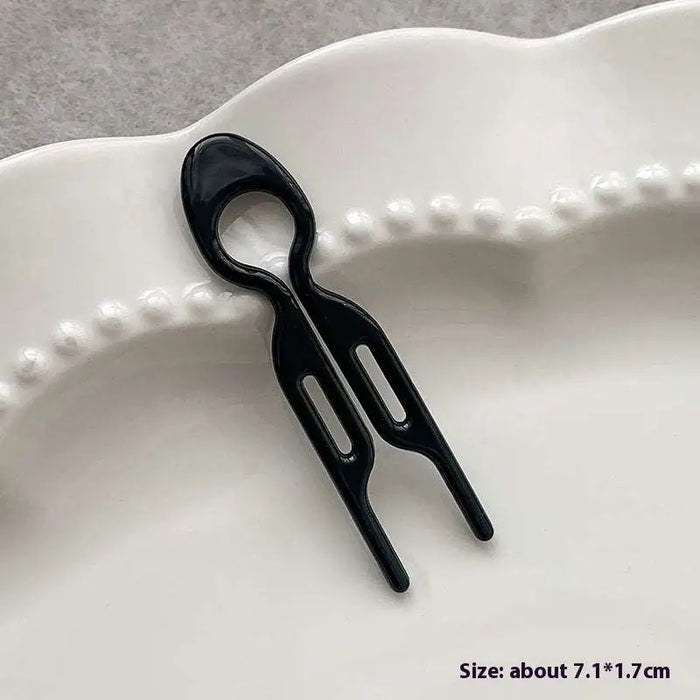 Small Size Black Double Holes / No Specifications