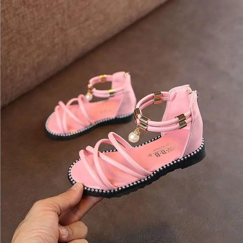 Western style pink girls sandals with crisscross straps gold-tone buckles and pearl charm for net red princesses