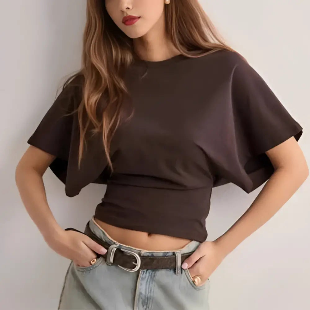 Black cropped t-shirt with wide flowing summer batwing sleeve in white cotton ins round neck cropped style